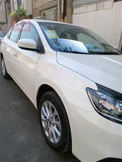 نيسان سيلفي